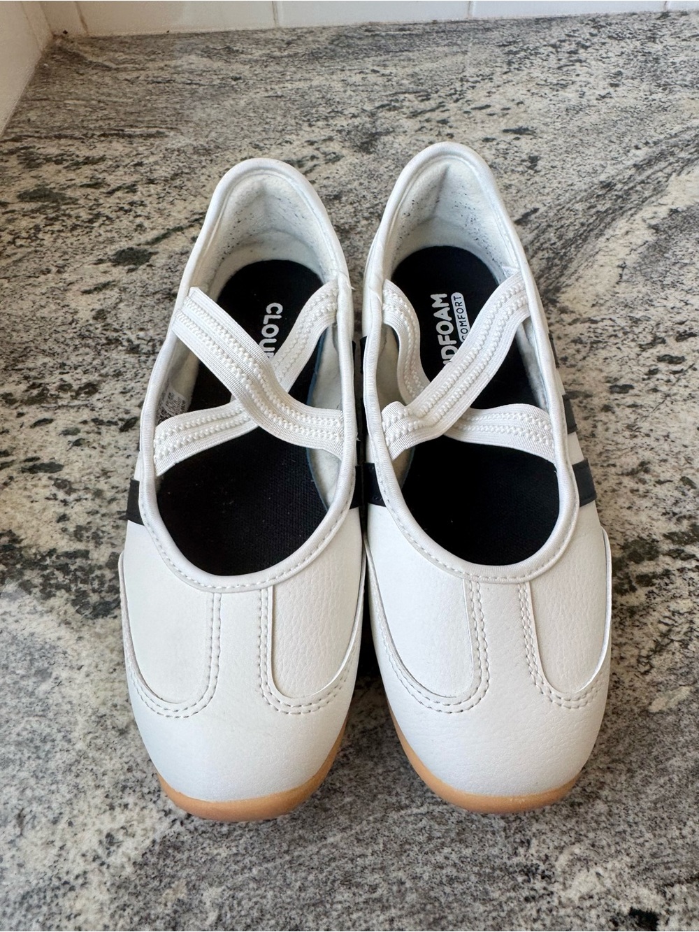 Adidas Mary Jane Barreda white sneaker. Youth 5 (W 7) EUC
